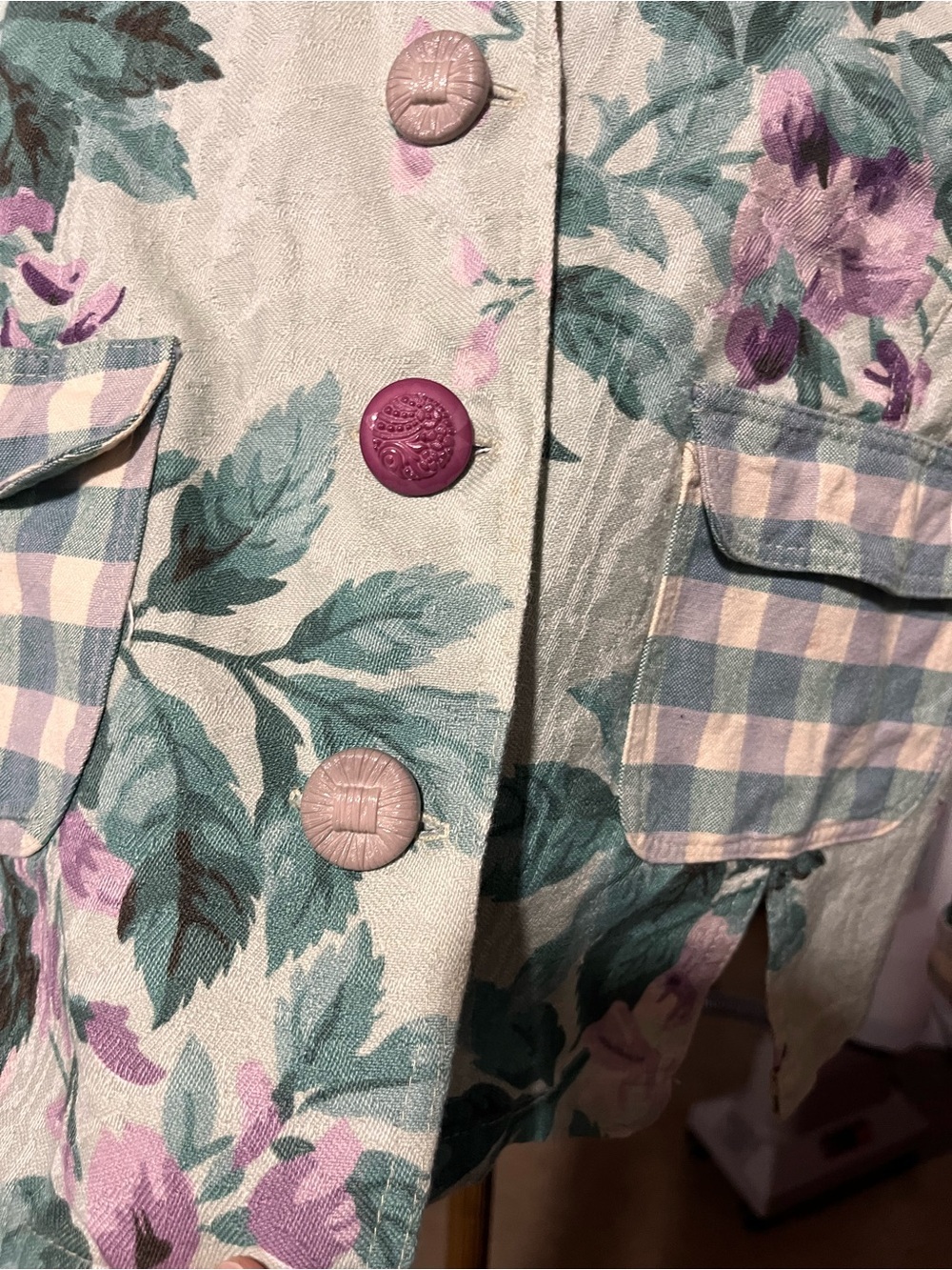 My Boyfrienr’s Back Shabby Chic Cropped Floral Jacket in Pink & Green - Picture 5 of 8